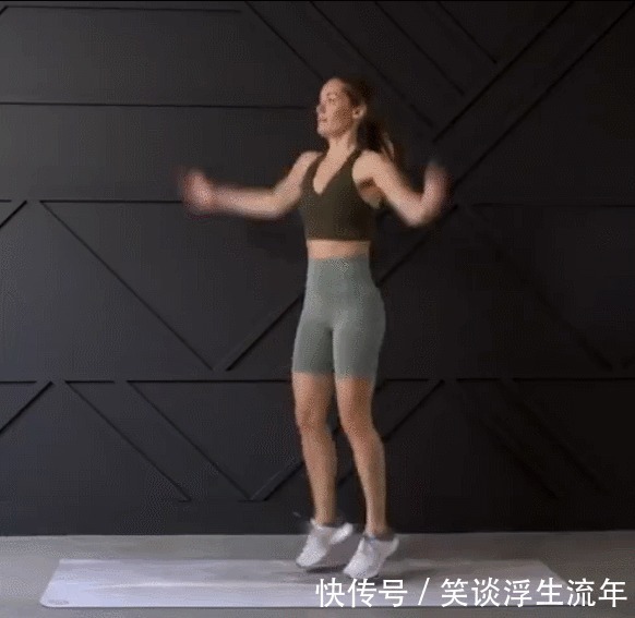 双脚|妙龄少女健身过程，看到照片惹网友吐槽：活得还不如一只公仔