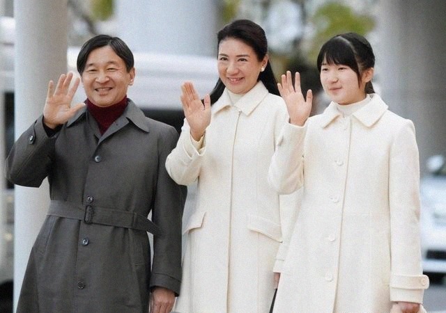 德仁天皇|文仁成为日本皇室第一顺位继承人,18岁的爱子公主将成为平民