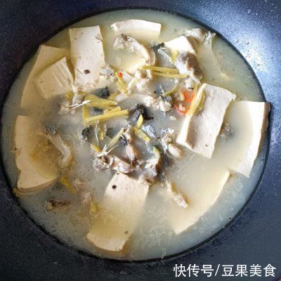 全家|把全家人征服的鲫鱼豆腐汤，好吃到过分