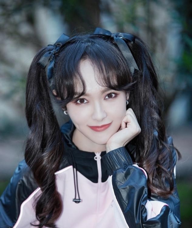 脸部 别再披头散发了!这4款“发型”才够美够撩人,总有一款适合你