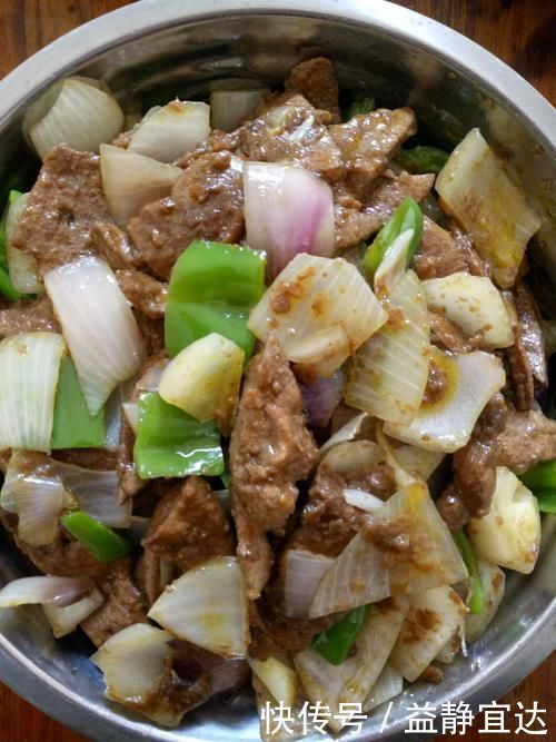 猪肝|洋葱和它一起炒,称为天然“血管清洁剂”,血管不堵了,身体强壮