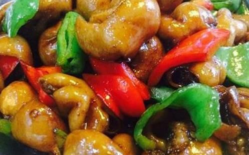 色泽红亮，口感Q弹，看得流口水，吃一口满嘴香，越嚼越香