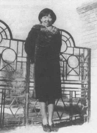 萧军$萧红:两次怀孕时改嫁,却没有留下一个后代,死时落寞凄惨