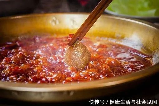 魏茂国:一泡尿就知你的肾好不好,伤肾的7种行为你有吗