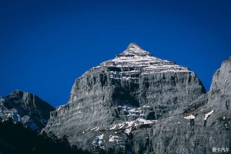 跨越雪山，寻找消失地平线上的巴拉格宗