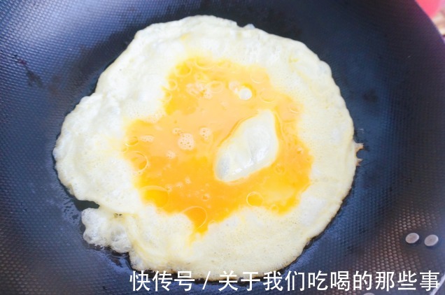 鲜上加鲜|西红柿炒鸡蛋，好吃的秘诀是“顺序”！学学大厨的做法，软嫩鲜香