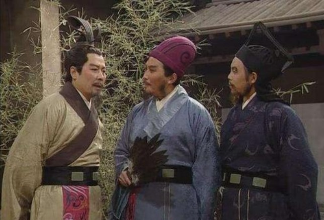 较量|诸葛亮和庞统有多大差距?若让庞统较量司马懿,会不一样吗?