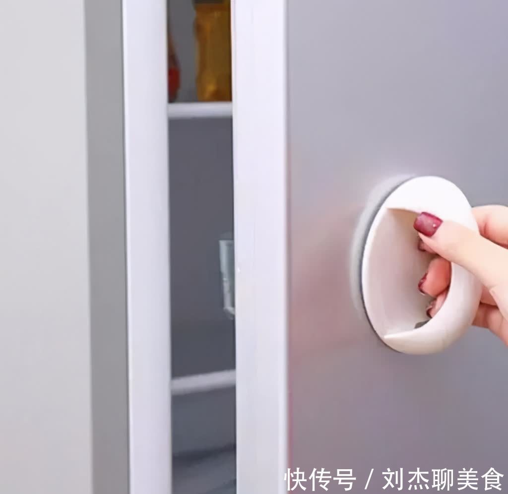 手残党|别再装“鸟笼式”防盗窗,如今流行这样装,安全防盗不遮光 !