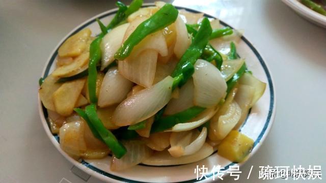 秋天|秋天这三样菜一起炒，比肉还香，超级下饭，才不到一块钱一斤！