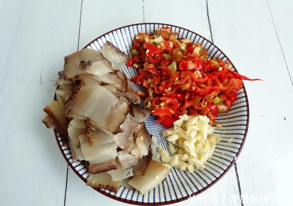 香菜|此菜我家每年晒20斤,和腊肉是绝配,肉香菜鲜口感好,家人都爱吃