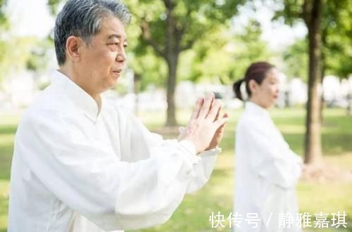 医生|血糖偏高的人,不适合吃的几种食物,医生表示,尽量少碰