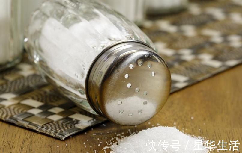 买食盐时，“加碘盐”和“无碘盐”，选哪个更好以后别再买错了