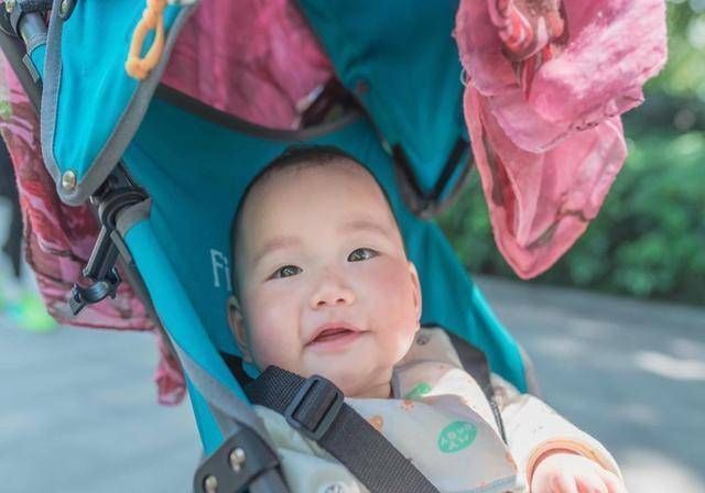 关键期|宝宝的语言发展有“阶段性”,把握好这三个关键期,帮宝宝早发声