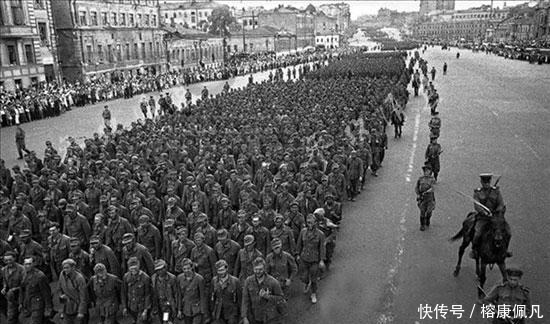 游街|二战结束前苏联让百万德军俘虏游街, 一边走一边拉!