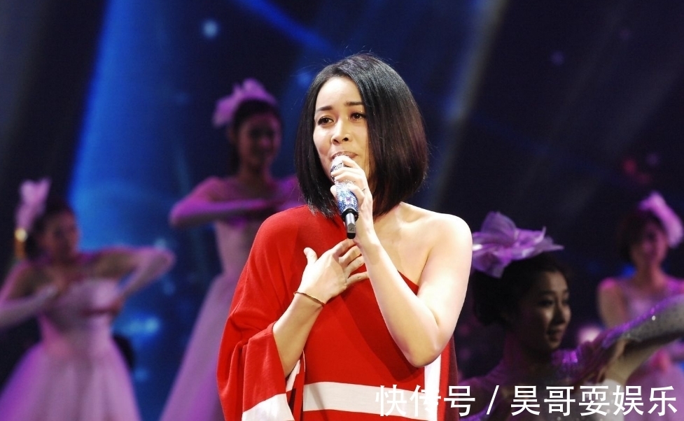 cp|张艺兴替杨紫报一掌之仇，高情商回绝那英，这对cp隔空互动太甜了