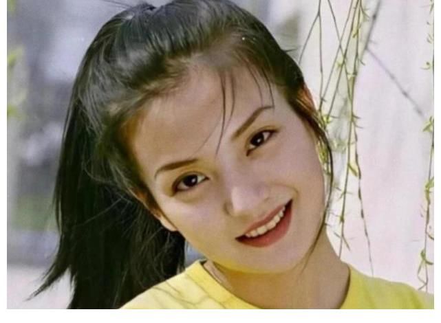黄晓明|小燕子被封杀？作品被多平台除名？杨紫、黄晓明删博，原因是这些