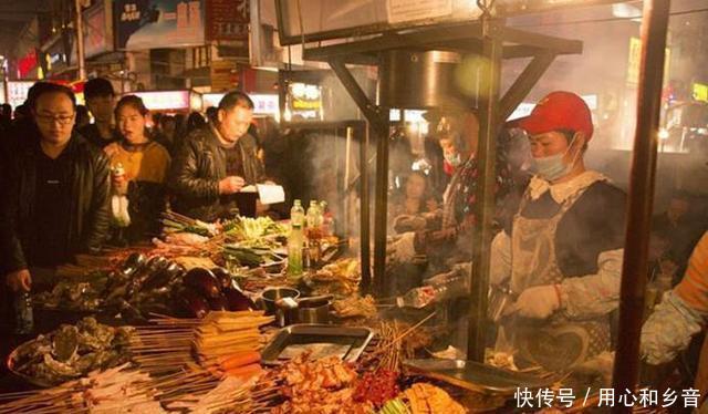 旅游|中国火热的美食街，小吃应有尽有，没来过你还敢自称“吃货”