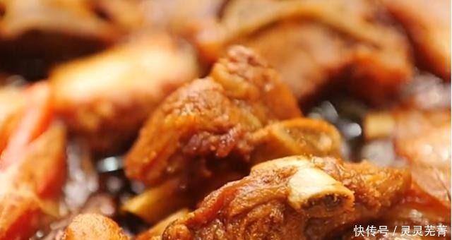 酥嫩红烧排骨的秘密是什么第二步就是答案,千万不要省略哟!