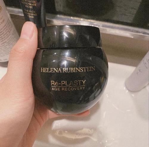 被称为面霜中的“四大天王”：SKII嫩肤提亮，海蓝之谜修复没得比