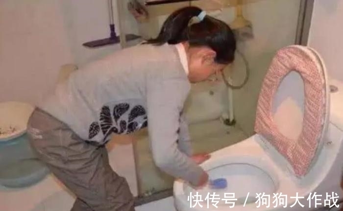 厕所|马桶里到底能不能“扔纸”?很多人不明白,难怪厕所“臭烘烘”