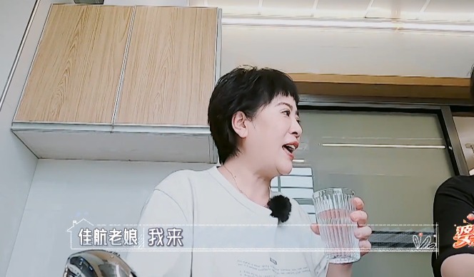 李晟與后婆婆關(guān)系太真實，終于理解她為何讓親媽帶孩子