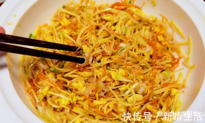 秀厨娘|三伏天,此菜正当季,维C是苹果9倍,女性朋友要多吃,遇见别手软