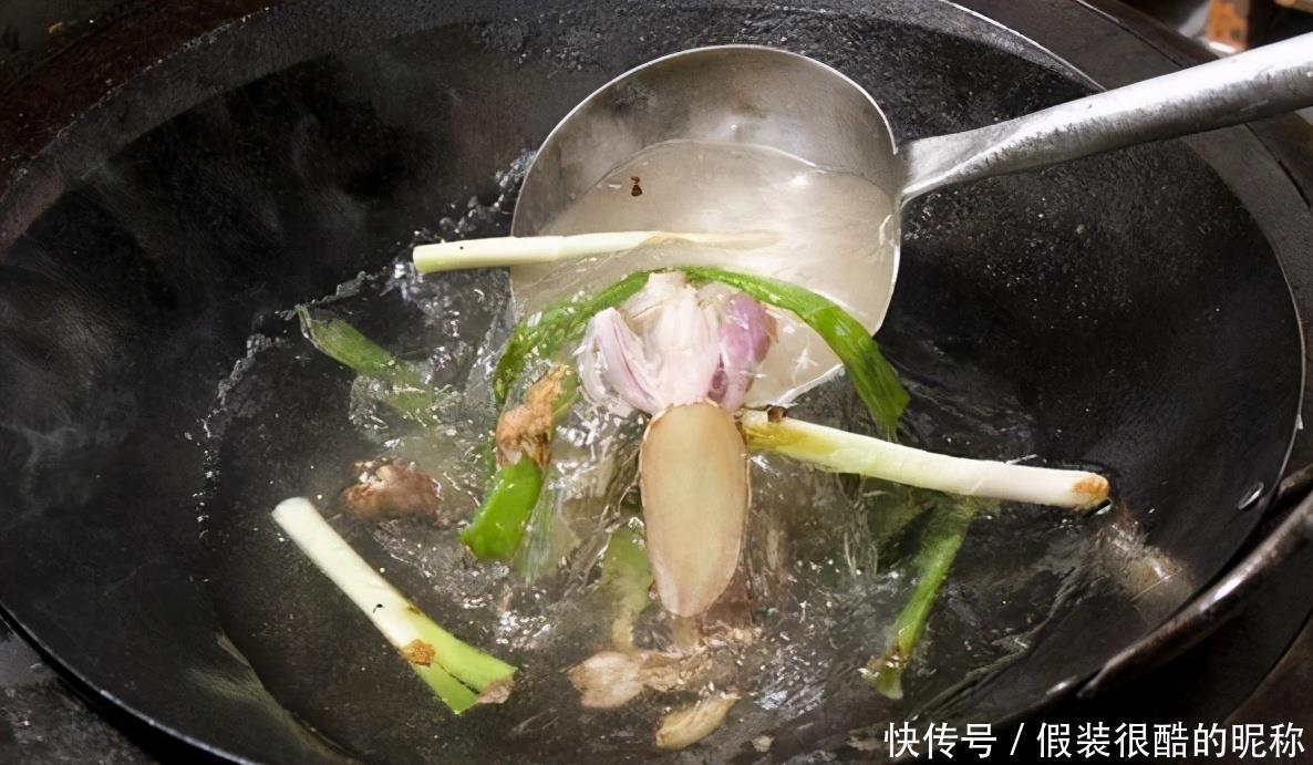 过年调饺子馅,懂得加“2样”,饺子做好喷香入味,咬一口流汁