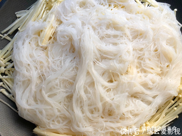 肉质|花蛤最好吃的做法,不焯水不爆炒,肉质鲜嫩还美味,超解馋