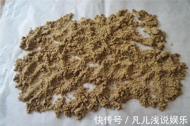 油茶面|童年记忆,用面粉冲水喝,干香浓稠还“管饱,”以后不用做早餐了