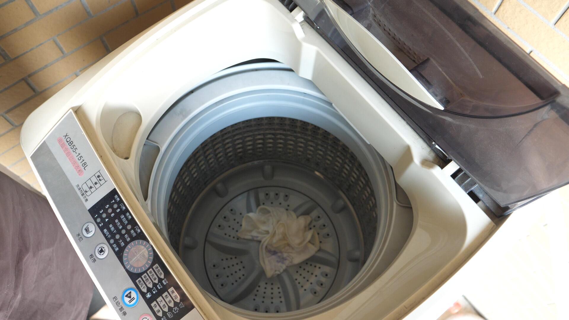 今天才知道,洗内衣有这么多讲究,多亏妈妈提醒,洗得干净更卫生