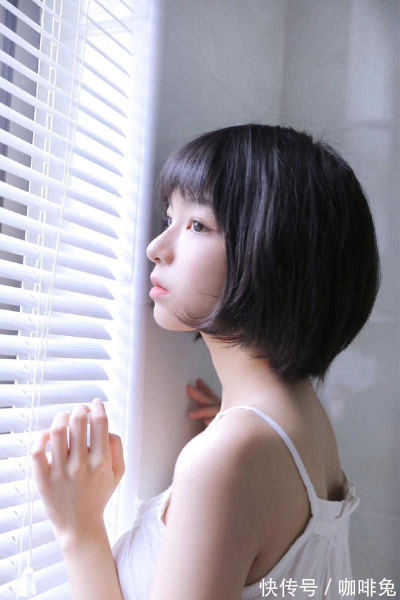 小子头|美女嫌太热,长发剪短发,清凉帅气很满意