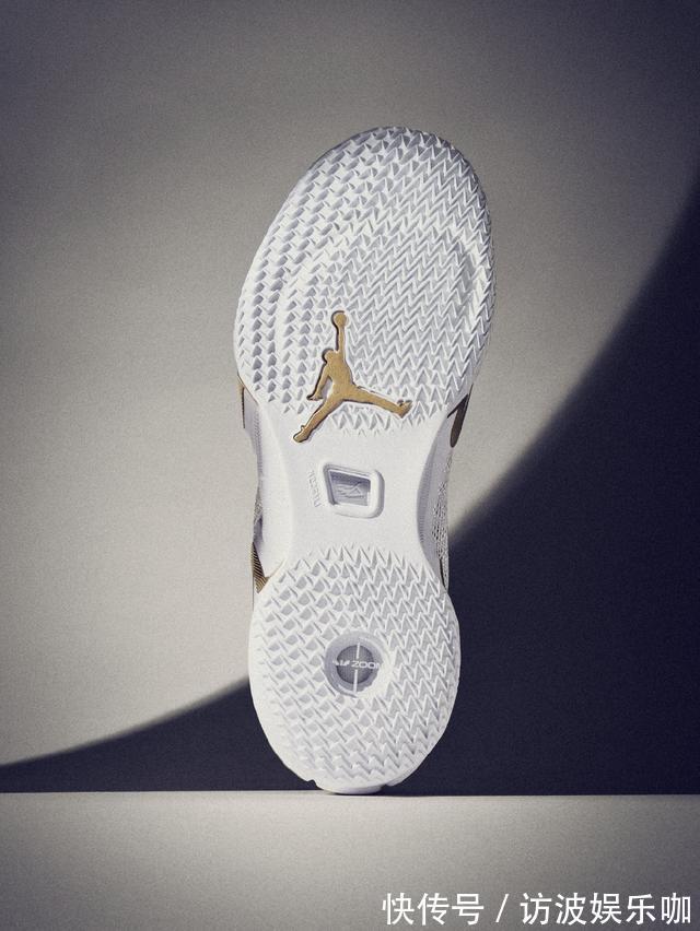 zoom 是双好鞋?详解AJ36手稿:追求轻质,缓震顶配,和前几代没差别?