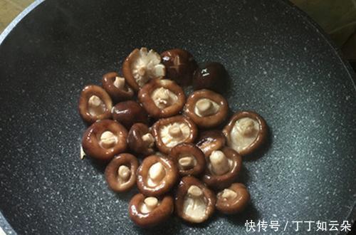 蚝油|蚝油酱烧香菇、香菇焖鸡,营养丰富,好吃下饭!