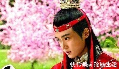 监护人@贾宝玉为什么不喜欢读书只因贾元春做错一件事!