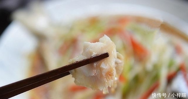 蒸鱼记得加上一步,出锅后,隔壁小孩馋了