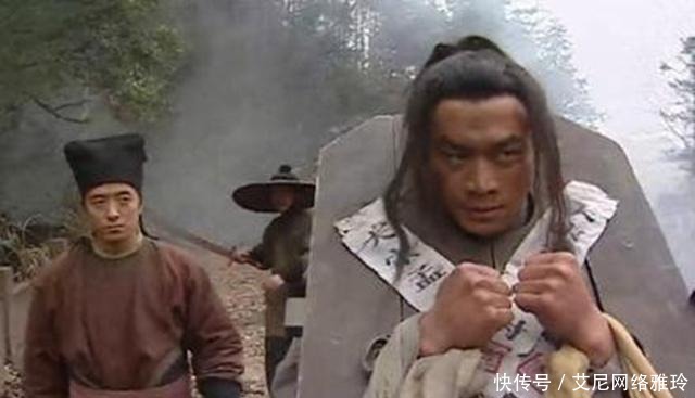 到底|武松到底是一个什么样的人?一个人,两把刀,兄弟情,真出家