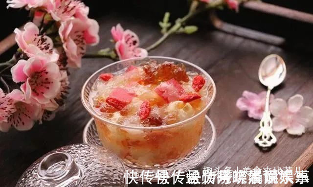 香蕉|天热爱出汗,这6种碱性水果要常吃,营养又美味,天热也精神饱满