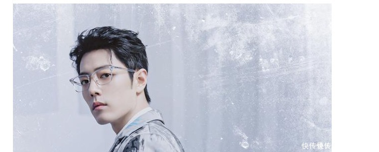 在电影院也可以看到肖战,单挑眉太撩了,