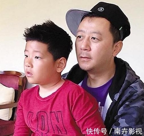 爸爸去哪儿|还记得《爸爸去哪儿》的石头吗？近照令人意外，14岁身高已超180