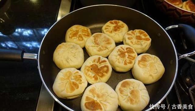 在家这么做韭菜水煎包,酥脆松软,营养无添加,上桌家人抢着吃