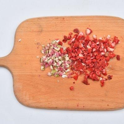 美味签到——吃过都说好的详细步骤|草莓百奇棒