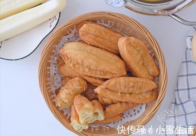 我家油条从不买,自己做各个空心,配方屡试不爽,我每次都成功