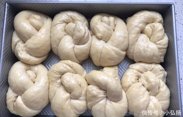 教你做玉米油老面包,发酵时冷藏3个小时,更松软香甜