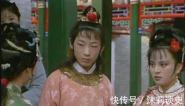 赵姨娘#贾环给元春磕头请安的机会都没有，端午节礼也没有他的，为什么？