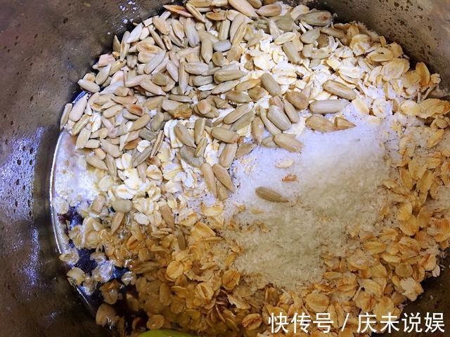 红糖粒|儿子爱吃的红糖燕麦饼,营养又健康,做早餐太合适了