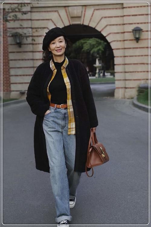 羊羔毛＋高领衫＋衬衣＝2021秋冬高阶穿搭