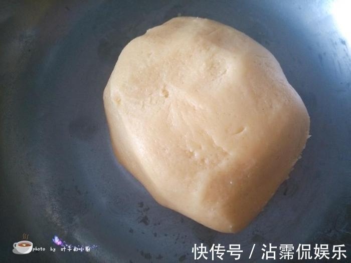 南瓜吃了几十年，第一次如此做，比蛋糕好吃10倍！女儿打100分！