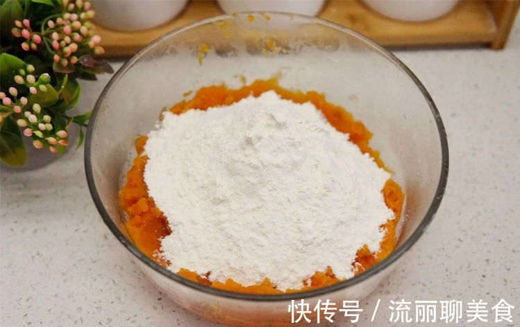 给年夜饭加道菜，“招财进宝”端上桌，寓意年年有余，财源广进