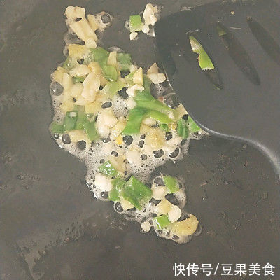 比点外卖还快，这道快手菜灵魂干拌面你一定要学会