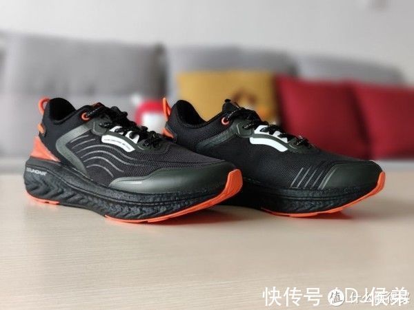 下雨天 361度爆沫雨屏不到两百元的防水好鞋 爆米花中底又软又弹